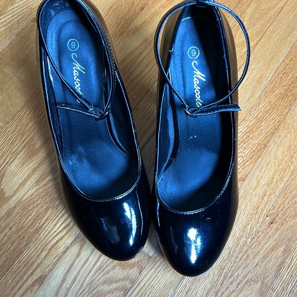 Patent leather shoes - Picture 3 of 4